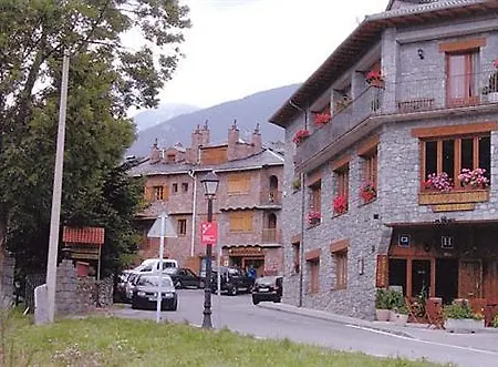 Hotel La Farga 2*